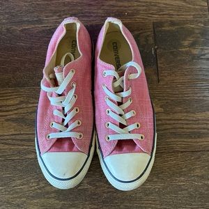 Pink converse, mens size 8/ womens size 10